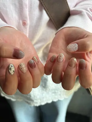 ネイル Manon Tomiのネイルデザイン