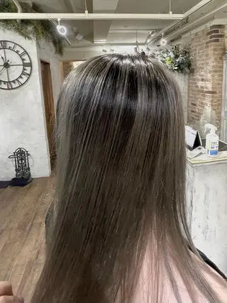 ロング nico.所属・高田馬場 nico 岡豪紀のヘアスタイル