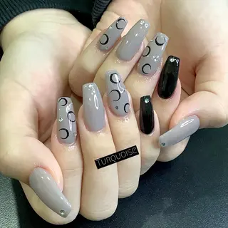 ネイル 個性派ネイルサロン 💅🏼ターコイズのネイルデザイン