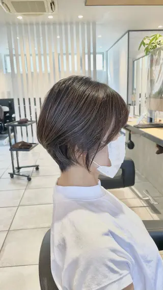ショート カラー 渡部雄大 ショート／縮毛矯正のヘアスタイル