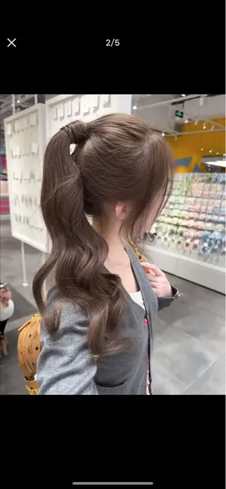 カラー 韓国風レイヤーカラー ライムのヘアスタイル