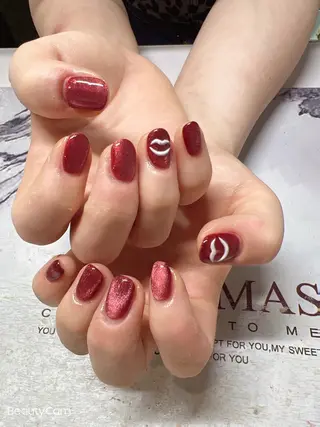 ネイル ガレンドウ 白澤 愛子のネイルデザイン