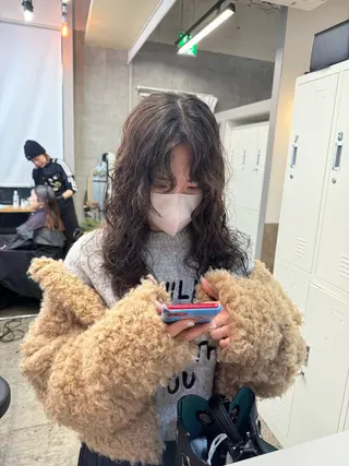セミロング カラー パーマ 早瀬裕之 パーマのヘアスタイル