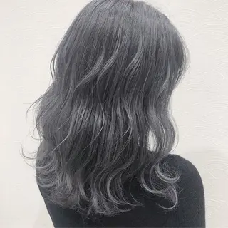 ロング カラー なかの たくみのヘアスタイル