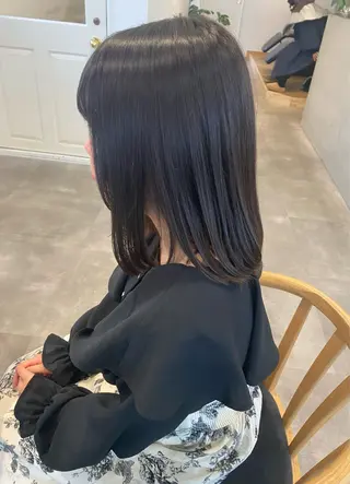 ミディアム 内野 友貴のヘアスタイル