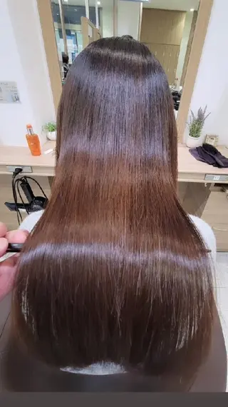 ロング 宮本 秀人のヘアスタイル
