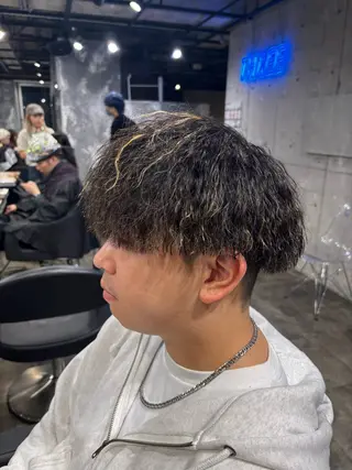 メンズ 🪽直毛男子の救世主 🪽フェザーパーマのヘアスタイル