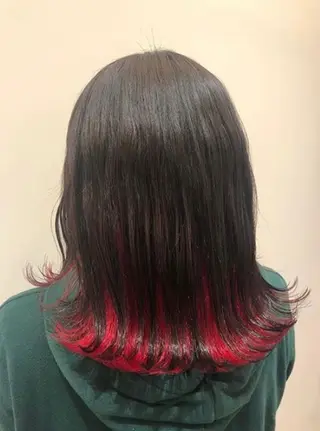 セミロング Amour なぐらのヘアスタイル