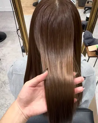 セミロング 透明感イルミナカラー ／寒色/MOMOKAのヘアスタイル