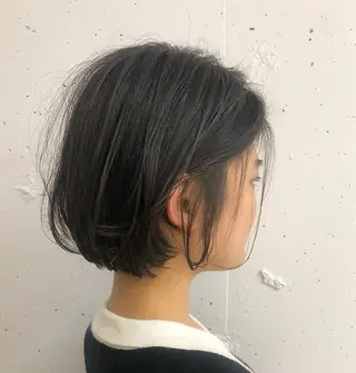 ショート 顔周りの垢抜けヘア 立山愛梨のヘアスタイル