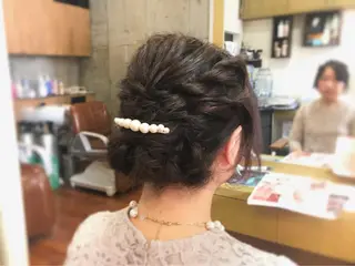 ミディアム ヘアアレンジ ツイスパ・波巻き 🩵片平和香奈のヘアスタイル