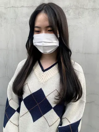ロング カラー ヘアアレンジ yuka .のヘアスタイル