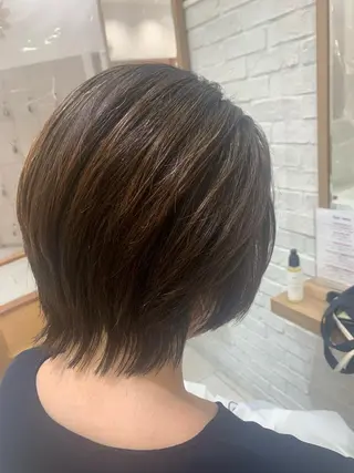 ショート 伊藤 麻菜実のヘアスタイル