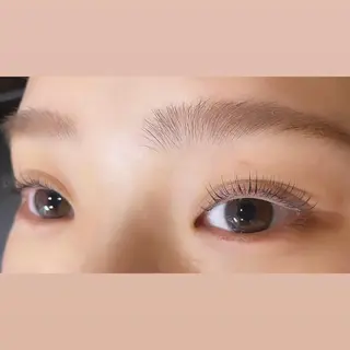 マツエク・マツパ GRANDE OSU Anna 🧸💛のネイルデザイン