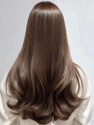 ロング パーマ 🫧透明感&暖色系 color/沙綾🧸のヘアスタイル