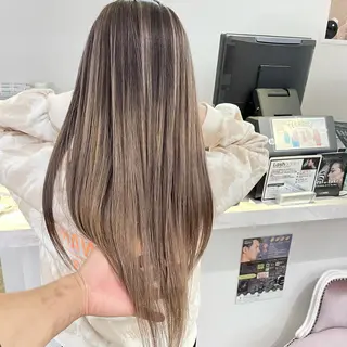 ロング Lit.豊橋 夏目のヘアスタイル