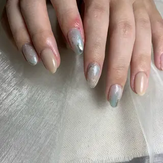 ネイル 里見 麗のネイルデザイン