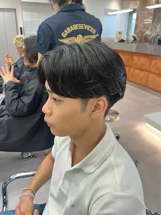 ショート パーマ メンズ ⚡メンズパーマフ ェードカットTomyのヘアスタイル