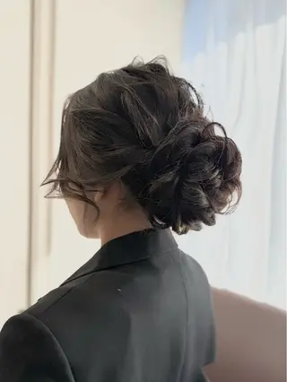 ヘアアレンジ ヘアメイク美容師 🦋サカモトレナ🦋のヘアスタイル