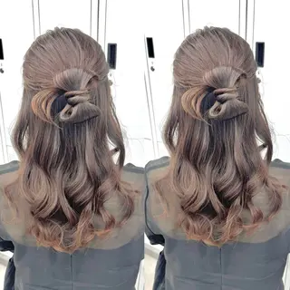 ロング ヘアアレンジ ヘアメ🎀推しカラー 🥣横浜/しほ🧸のヘアスタイル
