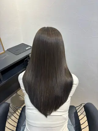 🫧いお/透明感艶 カラー/縮毛矯正🫧のヘアスタイル