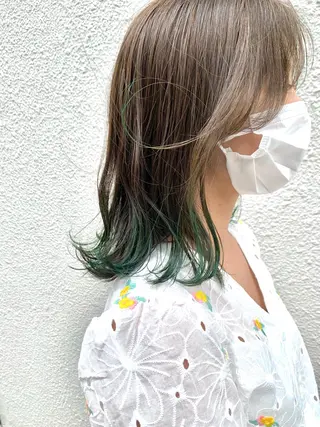 ミディアム カラー よしだ とおいのヘアスタイル