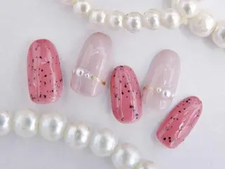 ネイル Tiary Nail Fのネイルデザイン