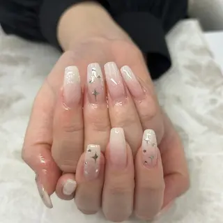 セミロング METEOR💫 staffのネイルデザイン