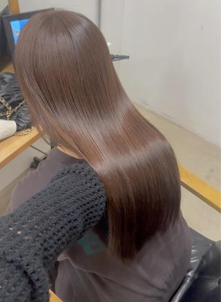 ロング ひろし/髪質改善/ 縮毛矯正/透明感✨のヘアスタイル