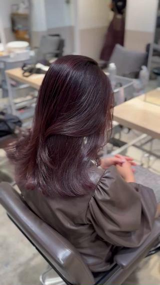 カシスカラー
色落ちまで可愛くいられるように薬剤の配合させて頂いております 