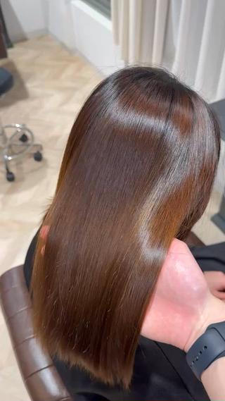 乾かすだけで艶々美髪になれるホリスティックストレートオススメです