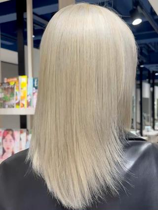 ミディアム カラー 🫧うる艶ハイトーン 🫧💘サヤ💘のヘアスタイル