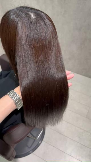 【iPhone撮影】【加工無し】【ミルク、オイル無し】
・
・
・
​〜​Number.にしかないTR​〜​

オーダーメイドTR

Number.ご利用のお客様
オーダーメイドTRリピート率80%越え
お客様の髪質に合わせて
足りない美容液を補給し、髪質改善していきます！

そしてもう1つ
”N.ケラリファイン ディープモイスト”
 しっとり系のTRになるんですが
重く感じない艶髪に仕上げさせて頂いてます！

どちらもNumber.の独自マニュアルにより
どちらも他のサロンさんより
圧倒的な艶髪の仕上げになります 