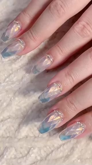 ネイル Rawr / saoriのネイルデザイン