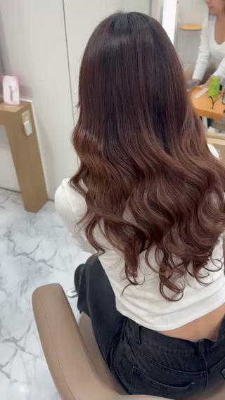 ロング 濱川響太レディース カットモデルのヘアスタイル