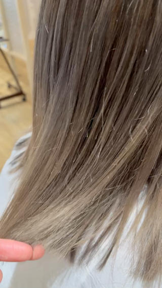 ミディアム カラー 中山 響希のヘアスタイル