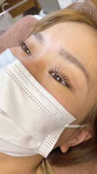 極長まつげさん目尻は流し気味に*
パリジェンヌラッシュリフト