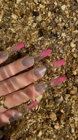 透明度抜群のクリアスカルプ 