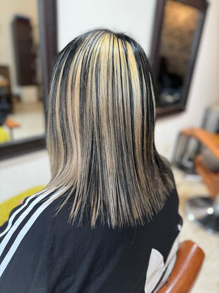 ブロンド&ブラックのコントラストランダムデザインカラー♡

#ヘア
#カット
#カラー
#パーマ
#ハイライト
#インナーカラー
#イヤリングカラー
#ミルクティーカラー 
#グレーカラー
#白髪染め
#白髪ぼかし
#縮毛矯正
#ストレートパーマ
#ツイストスパイラル 
#ツイストパーマ 
#スパイラルパーマ 
#ツーブロック
#刈り上げ
#メンズヘア
#ロング
#ボブ
#ショート
#ショートボブ
#ウルフ
#髪質改善カラー
#エクステ
#シールエクステ
#羽エクステ
#ホワイトカラー
#ケアブリーチ
#ブロンド
#アンブレラカラー
#個性派カラー 