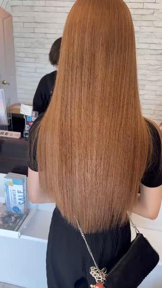 カラー ロング Esprit de Solidarite所属・川瀬 夢来のヘアスタイル