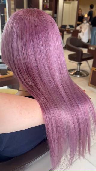 ロング 美容室FaB千葉店所属・千葉ハイトーンカラー KASUMIのヘアスタイル