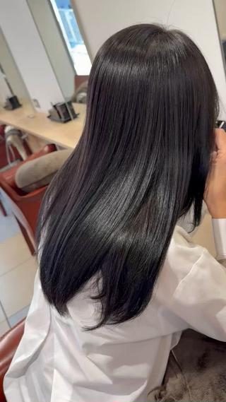 セミロング カラー 縮毛矯正特化サロン voyage所属・voyage 森住宏輝のヘアスタイル