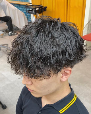 ショート パーマ メンズ JINKIメンズ特化 メンズカットパーマのヘアスタイル