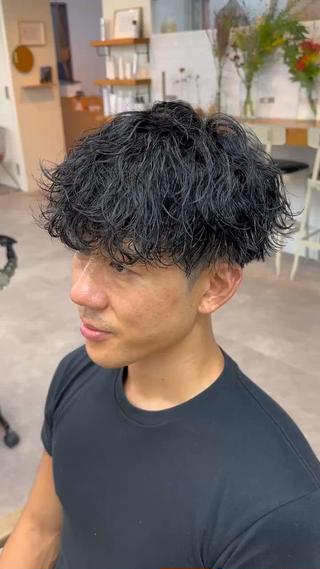 ショート パーマ メンズ JINKIメンズ特化 メンズカットパーマのヘアスタイル
