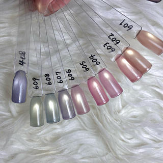 優しい色味のマグになります