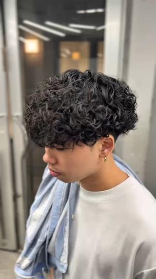 パーマ メンズ ØVARL　Jingumae所属・OVARL/ メンズパーマ/きらりのヘアスタイル