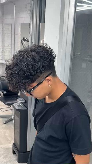 パーマ メンズ ØVARL　Jingumae所属・OVARL/ メンズパーマ/きらりのヘアスタイル