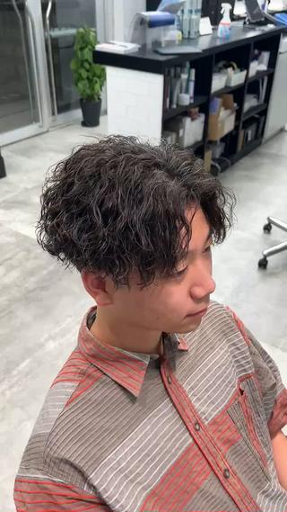 パーマ メンズ ØVARL　Jingumae所属・OVARL/ メンズパーマ/きらりのヘアスタイル