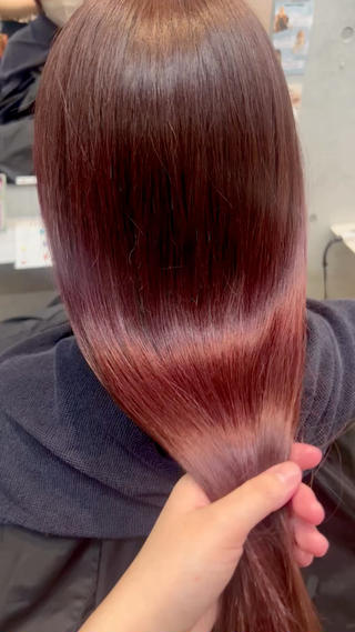 ロング カコ/レイヤーカット ヘアアレンジのヘアスタイル