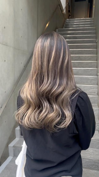 ロング カラー カコ/レイヤーカット ヘアアレンジのヘアスタイル